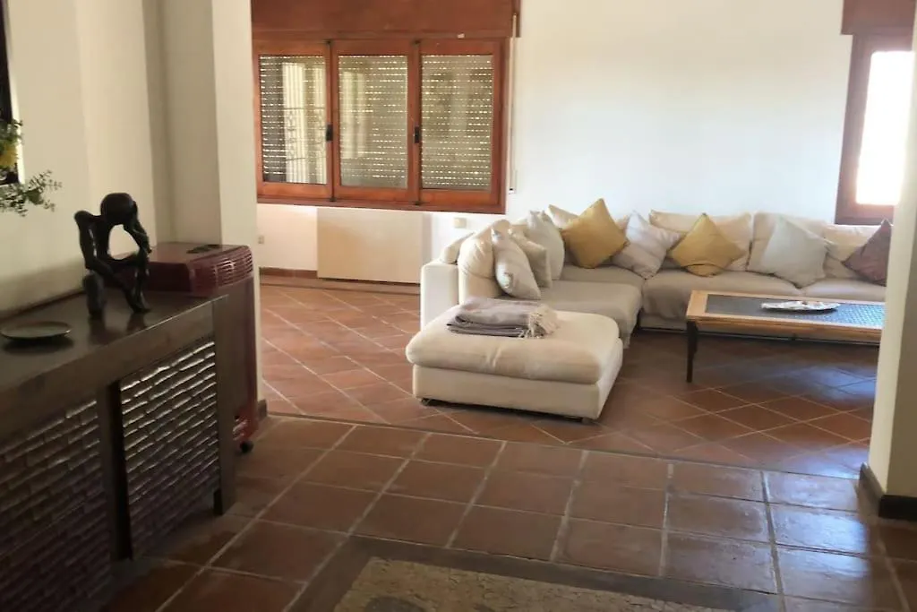 Exclusive Secluded Villa With Private Pool Hot Tub & Bbq -7 Minutes From Marbella