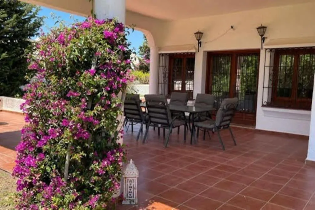 Exclusive Secluded Villa With Private Pool Hot Tub & Bbq -7 Minutes From Marbella